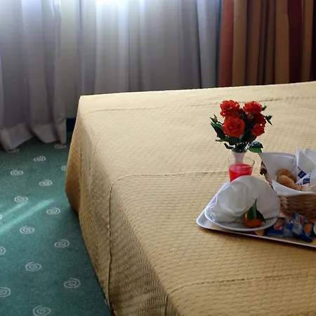 Ognina Hotel Aeroporto di Catania Fontana Rossa