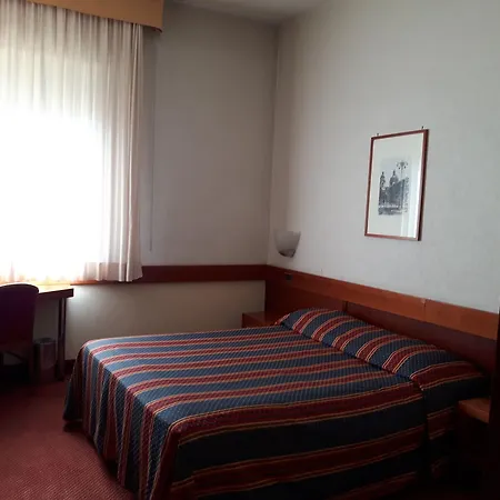 Ξενοδοχείο Ognina 3*