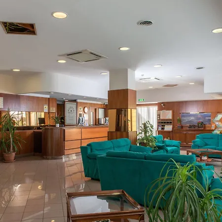 Hotel Ognina 3*