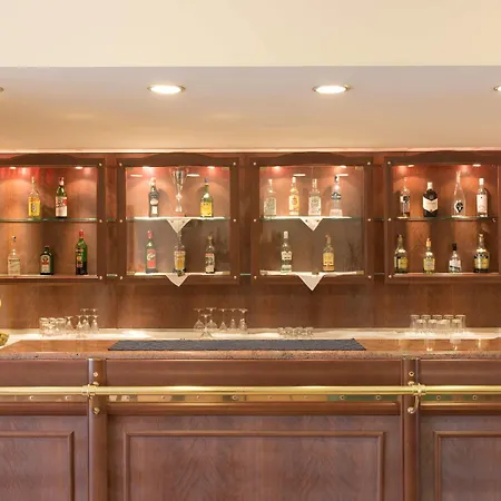 Hotel Ognina 3*